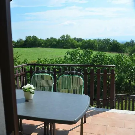 Apartma Louis Dutovlje Exterior photo